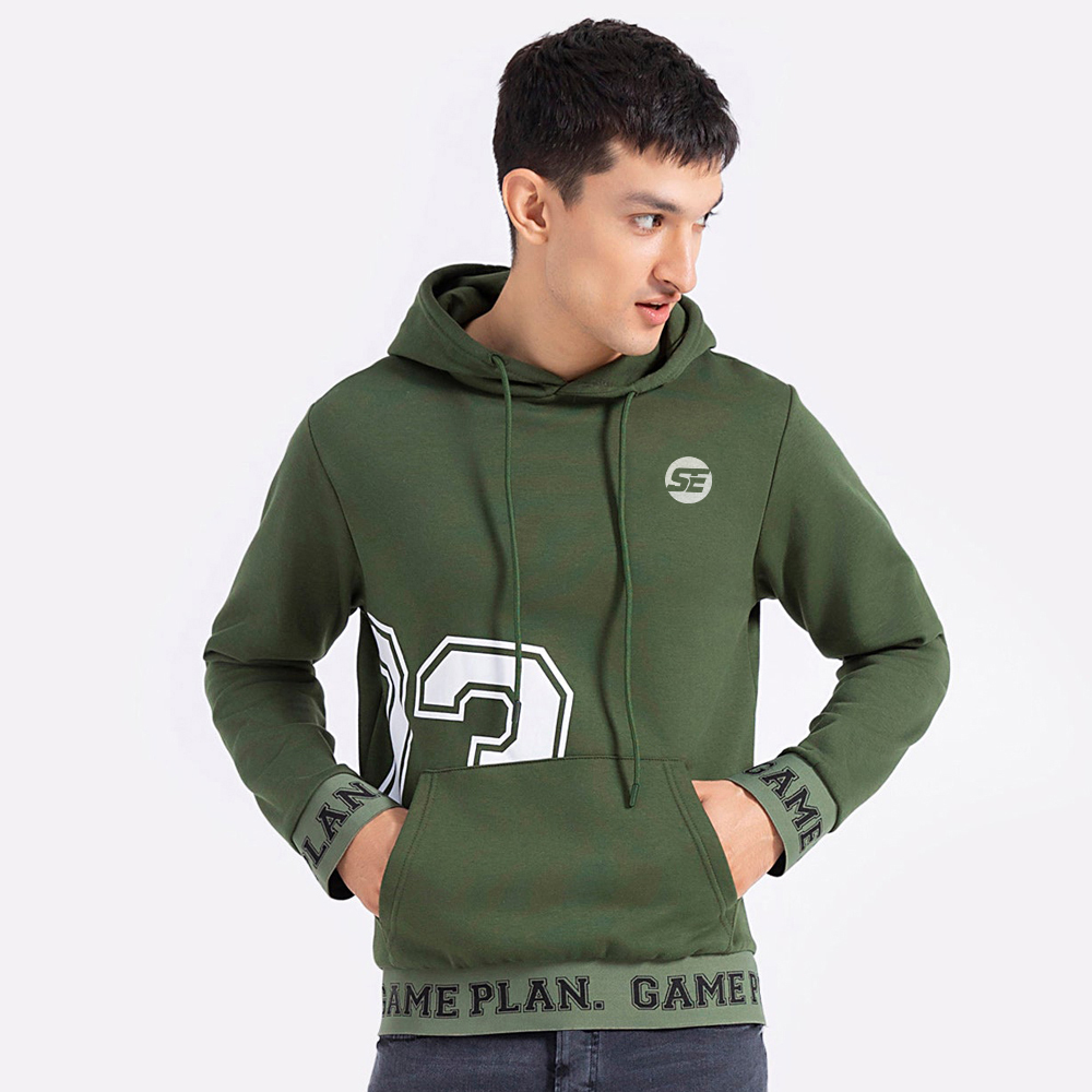 Trendy Men’s Hooded Sweatshirt